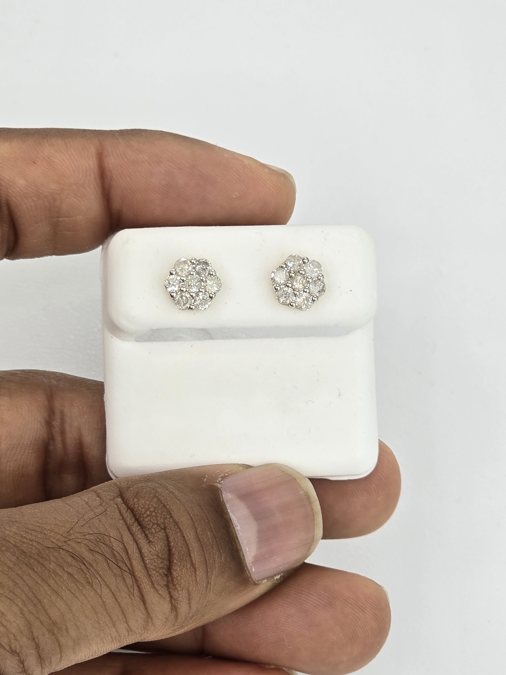 Real Diamond 10k Gold Flower Stud Earring
